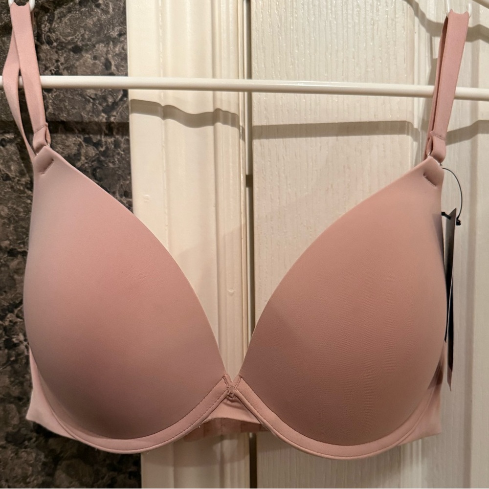 Calvin Klein Elegant Blush Pink Women's Bra